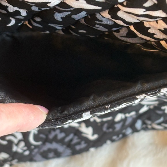 Vera Bradley Black and White Floral laptop Bag with coin Pouch - Picture 8 of 12
